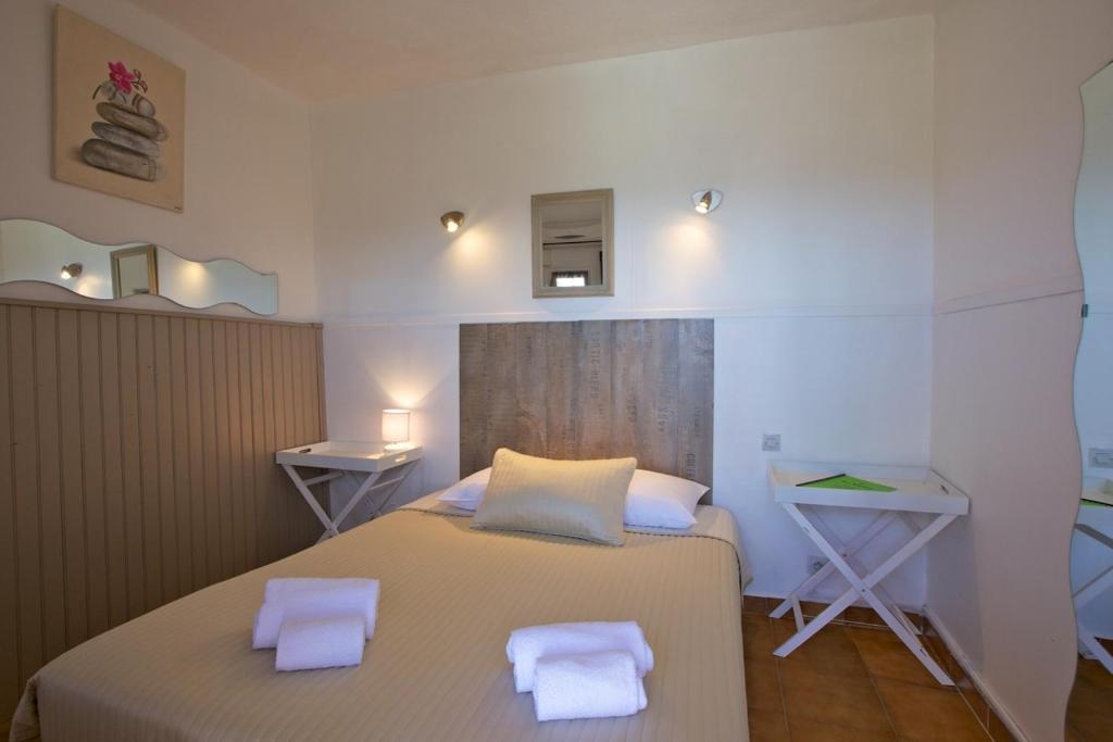 Hotel Le Niobel - Hotel De Charme Belgodère Zimmer foto