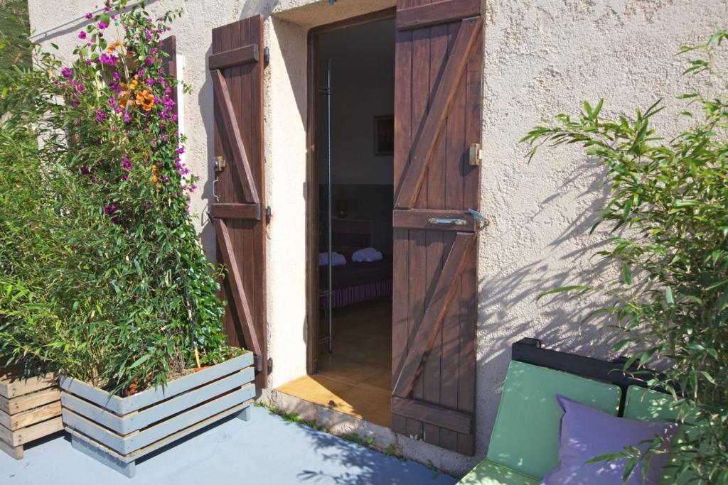 Hotel Le Niobel - Hotel De Charme Belgodère Zimmer foto